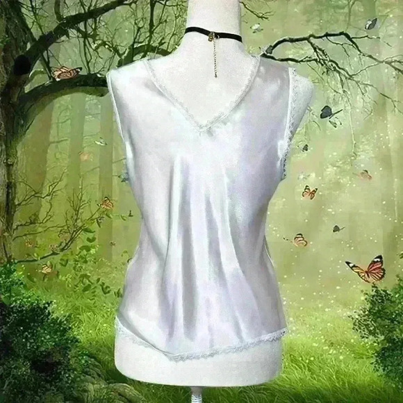 Coquette Satin White Floral Cami - Picture 5 of 10